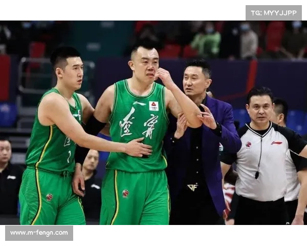 辽宁男篮进入重建期，韩德君退役张镇麟转会。