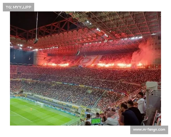 安联球场大雪纷飞，拜仁球迷用烟火点燃南看台引发争议